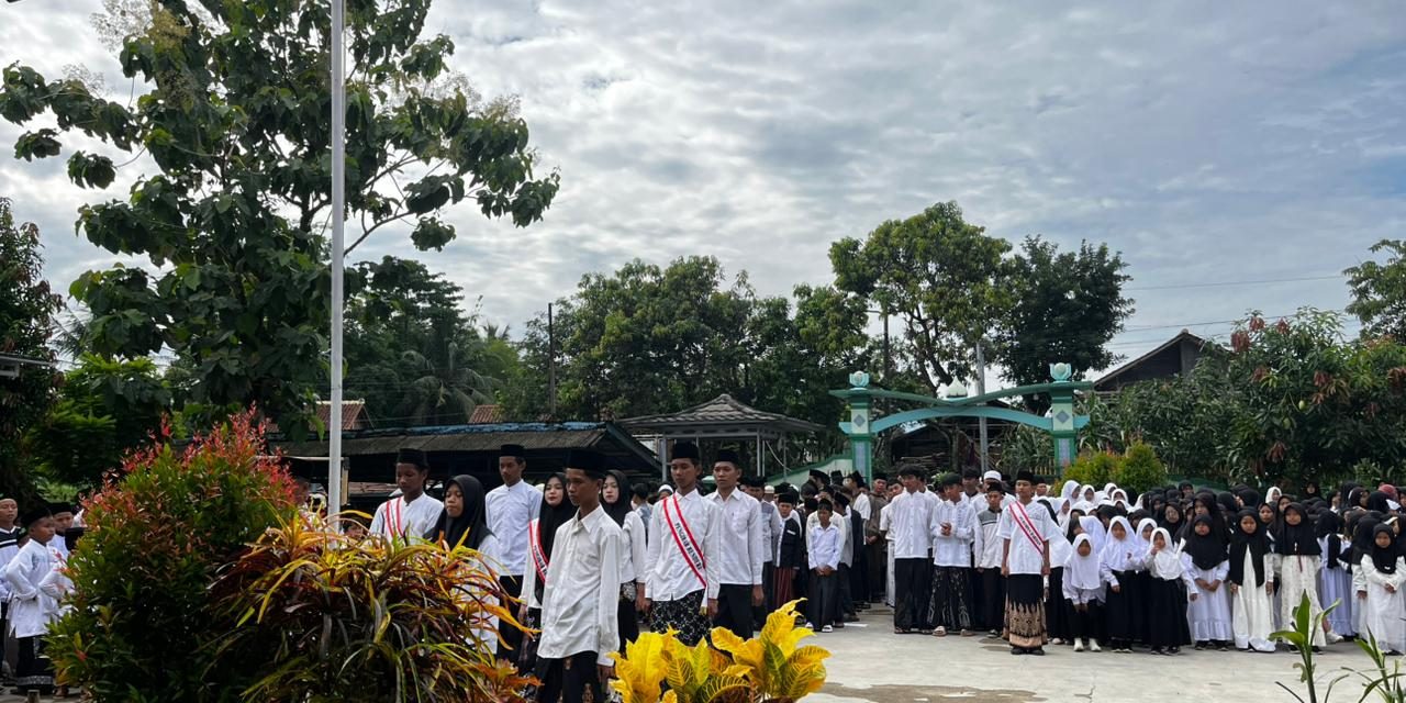 Upacara Hari santri 2025