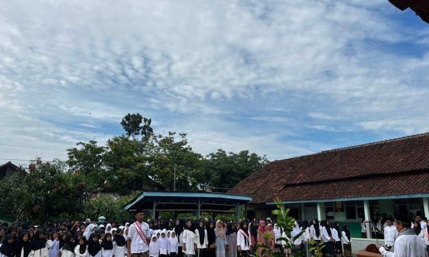 Upacara Hari santri 2025
