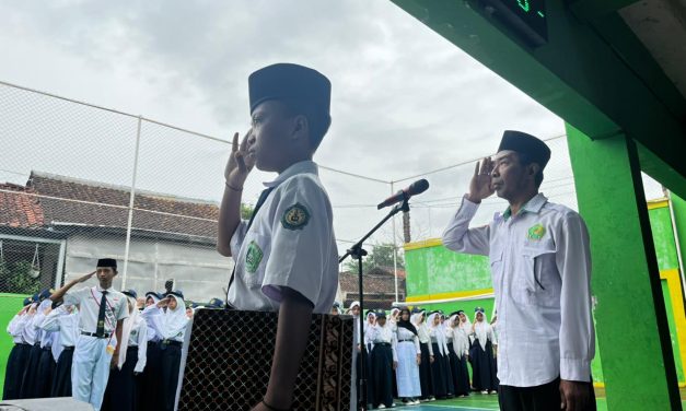 Upacara Hari Sumpah Pemuda ke 97 Tahun 2025 “Pemuda Pemudi Bergerak, Indonesia Bersatu.”