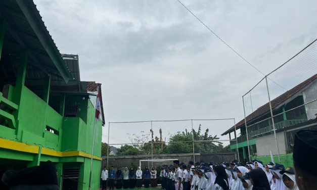 Upacara Hari Sumpah Pemuda ke 97 Tahun 2025 “Pemuda Pemudi Bergerak, Indonesia Bersatu.”