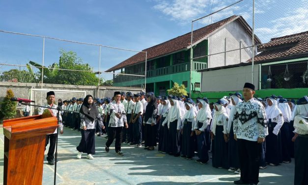 Upacara Peringatan HARI GURU NASIONAL 2025 ”MTs SALAFIYAH KALIMAS”