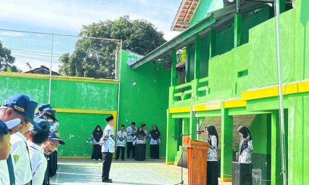 Upacara Peringatan HARI GURU NASIONAL 2025 ”MTs SALAFIYAH KALIMAS”