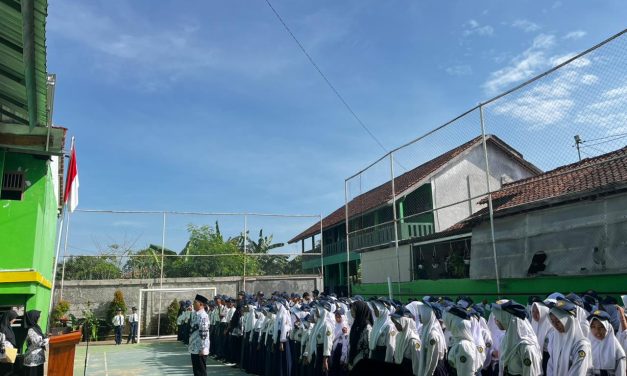 Upacara Peringatan HARI GURU NASIONAL 2025 ”MTs SALAFIYAH KALIMAS”