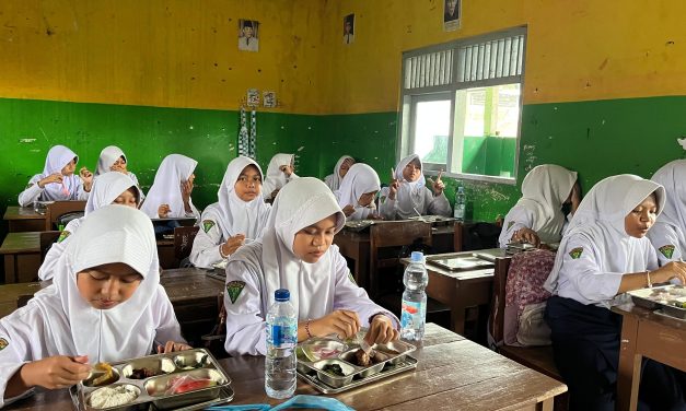 HARI PERTAMA DAPAT MBG “Terima Kasih Bapak Presiden”