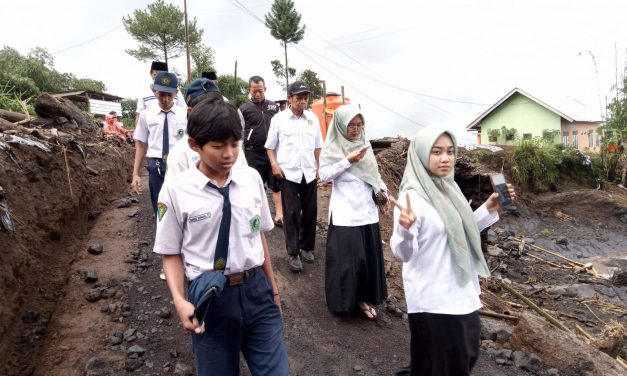 Donasi Bencana Alam Pemalang Selatan di Desa Penakir Kecamatan Pulosari