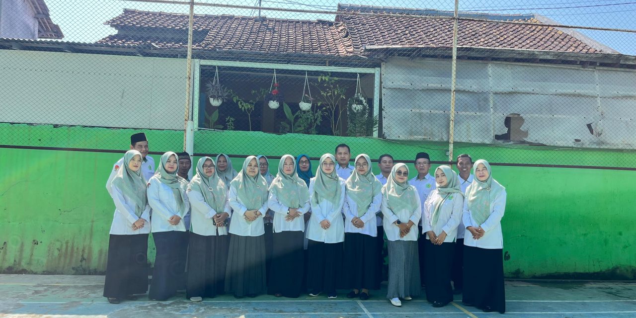 KEBERSAMAAN DALAM BINGKAI FOTO